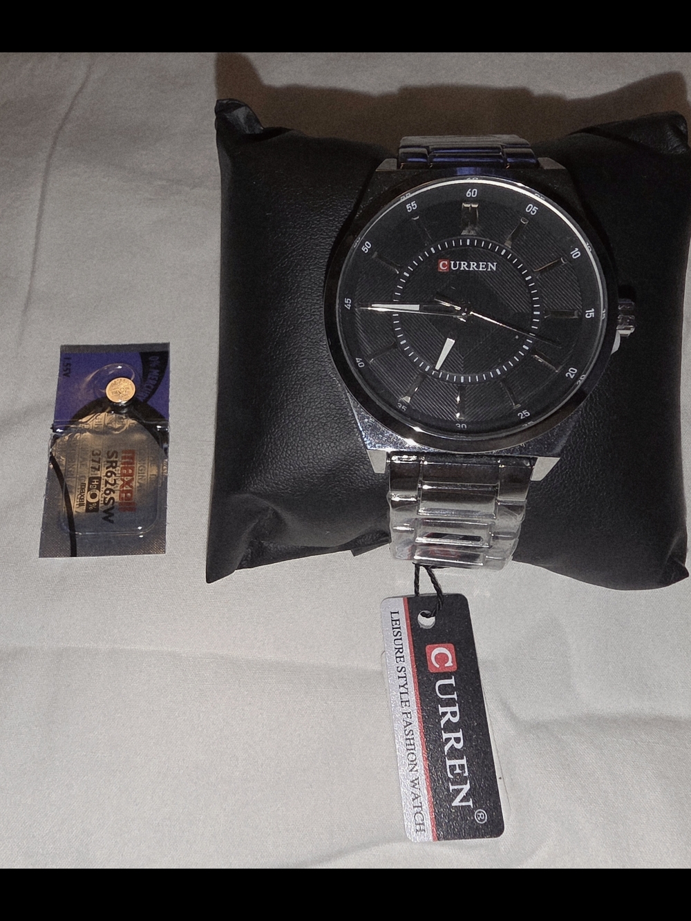 Curren Men's Silver Stainless Steel Black Dial Analog Watch